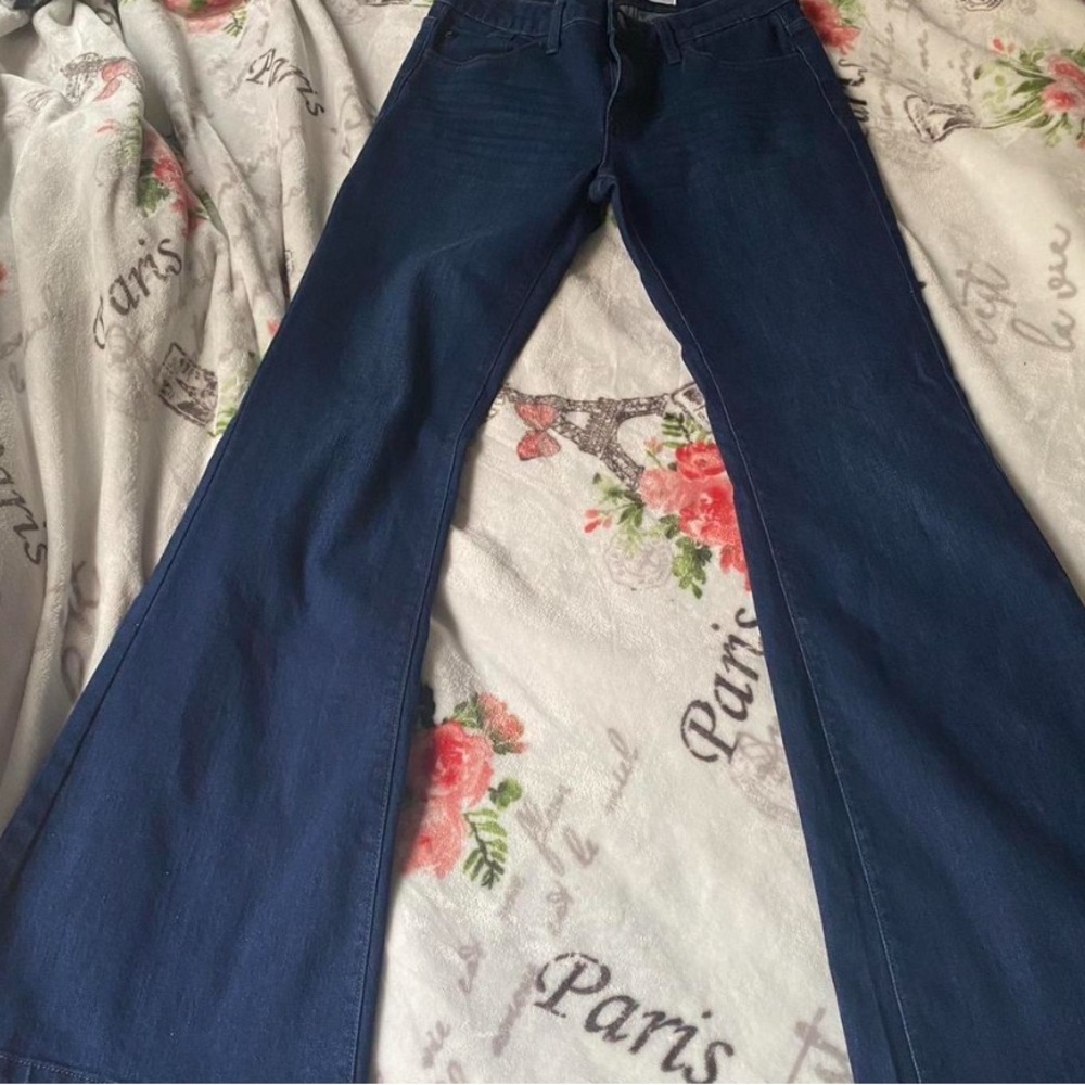 Flared jeans